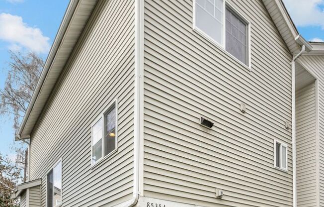 2bd/1.5ba Seattle Townhouse