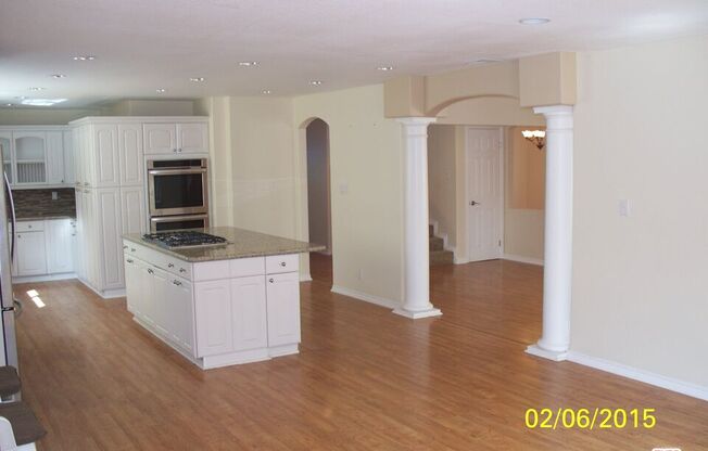 7830 W 83 ST
