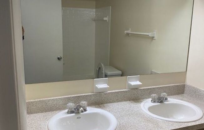 1 bed, 1 bath, 800 sqft, $1,525, Unit 3410 #103