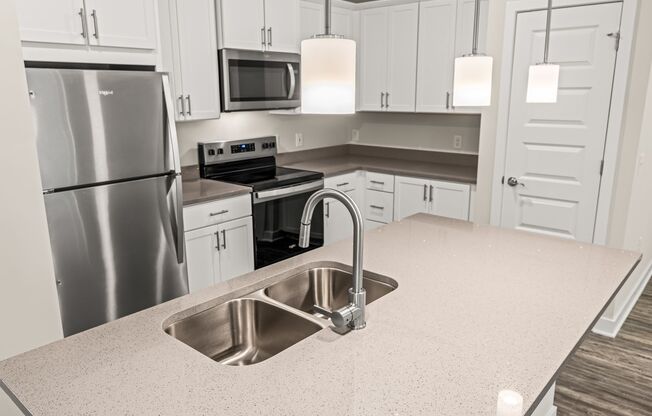 1 bed, 1 bath, 995 sqft, $1,970, Unit 1565