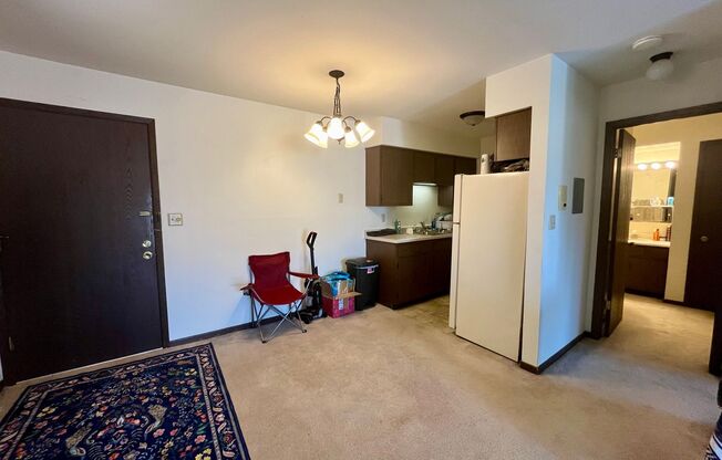 11208 W National Ave