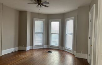 2 beds, 1 bath, 1,165 sqft, $1,650, Unit Lower unit