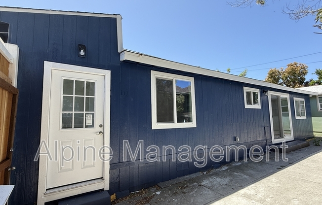 109 BROADWAY ST