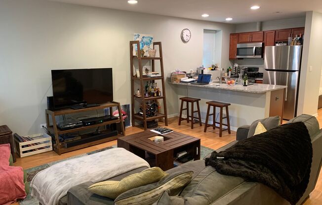 1630 N CLEVELAND AVE