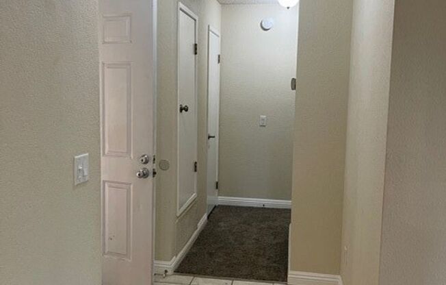 2 beds, 2 baths, $2,495, Unit Unit 390