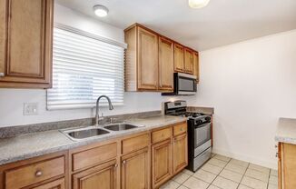 3 beds, 2 baths, 1,249 sqft, $2,800, Unit 4338 Orchard St.