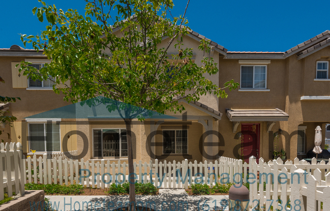 3 BR/ 2.5 BA 1360 SQFT Otay Ranch / Chula Vista Townhouse