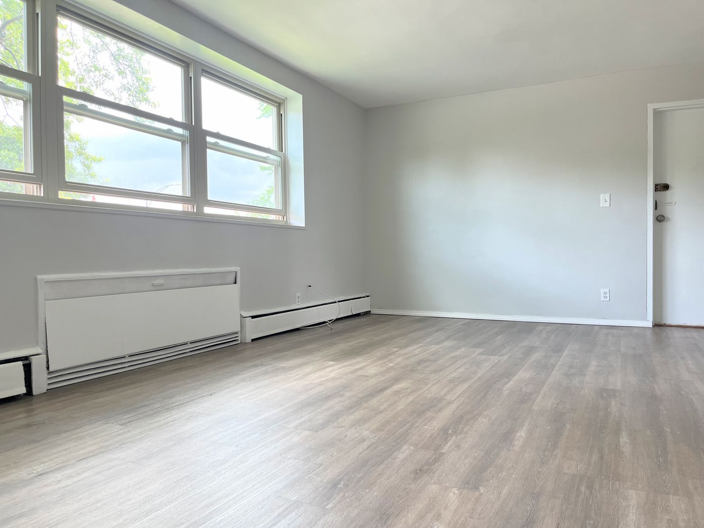 Delaware Ave Apartments