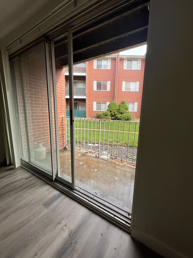 Oak Trails Apartment