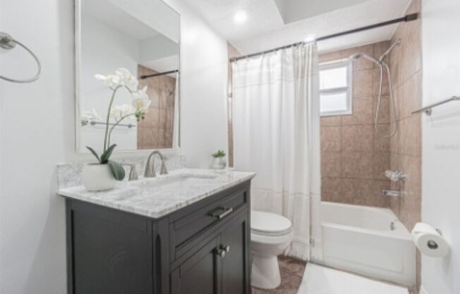 12609 130th St, Largo, FL 33774 – Your Ideal Home Awaits!