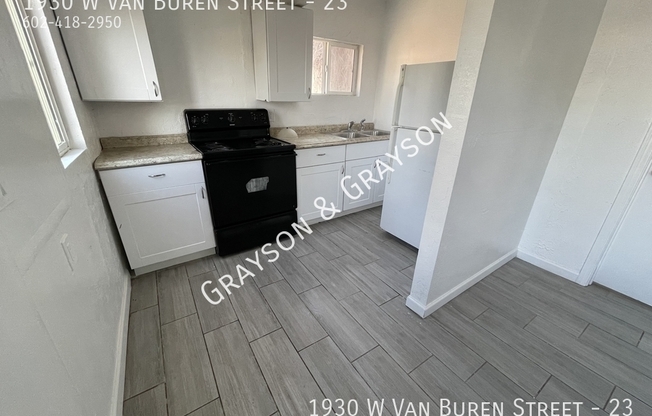 1930 W Van Buren Street