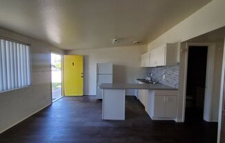 Studio, 1 bath, 320 sqft, $995, Unit 1