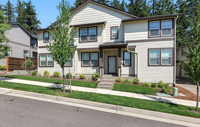 Spacious 4-Bedroom Home, Plus Den/Office with Modern Upgrades and Great Amenities