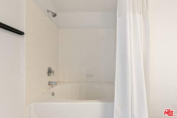 2 beds, 2 baths, 1,240 sqft, $3,700, Unit 240