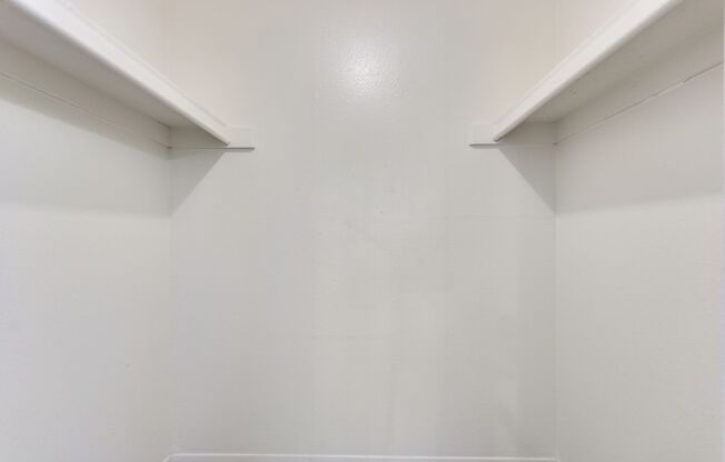 2 beds, 2 baths, 950 sqft, $1,350, Unit 102