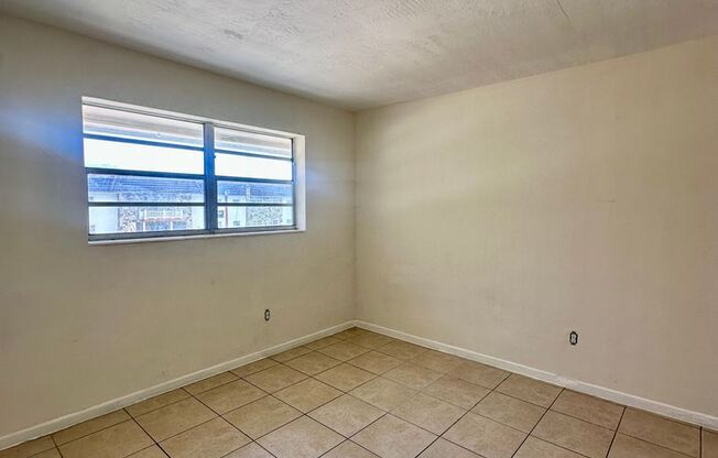 1B1B FOR RENT NOW ONLY $1595