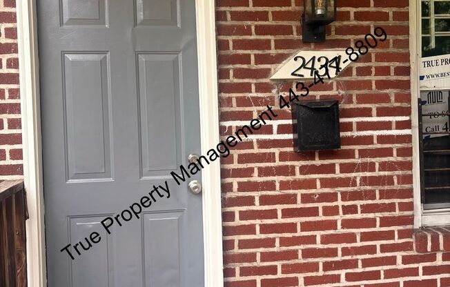 Spacious 3 Bedroom Home with Backyard & In-Unit Washer/Dryer