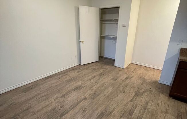 1 bed, 1 bath, 615 sqft, $650, Unit 32