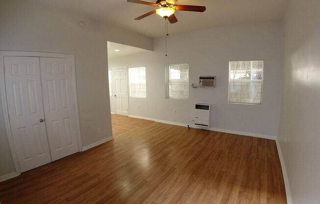 Studio, 1 bath, 423 sqft, $1,695, Unit 08