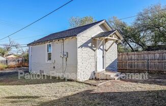 4240 SW 10th Ave (Rear)