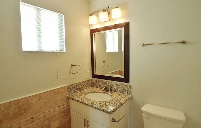 2 beds, 2 baths, 960 sqft, $2,950, Unit 202