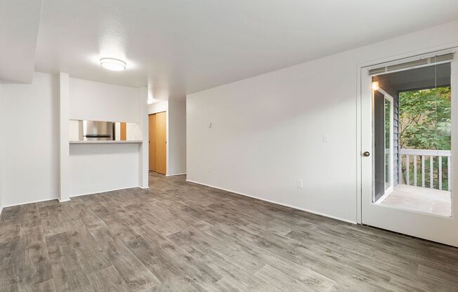 1 bed, 1 bath, 590 sqft, $1,395, Unit 302