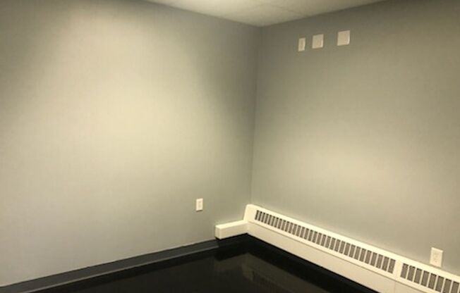 Studio, 1 bath, 6,000 sqft, $3,000