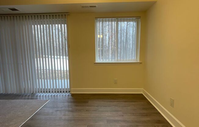 1 bed, 1 bath, 745 sqft, $1,550, Unit 14233 #A1