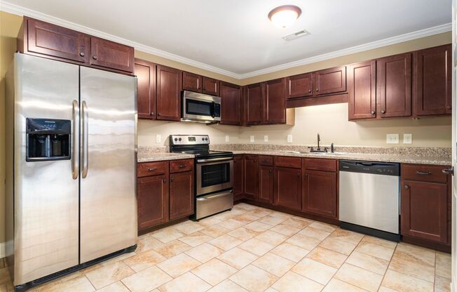 1 bed, 1 bath, 1,020 sqft, $1,150, Unit Clearview Commons-501