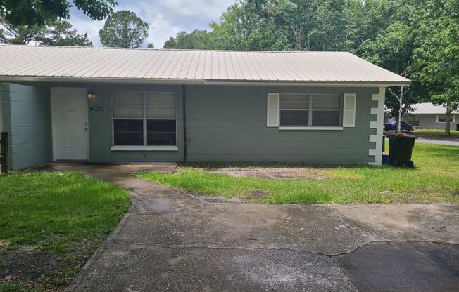 2 beds, 1 bath, 896 sqft, $1,185, Unit 4030 NE 2 WAY