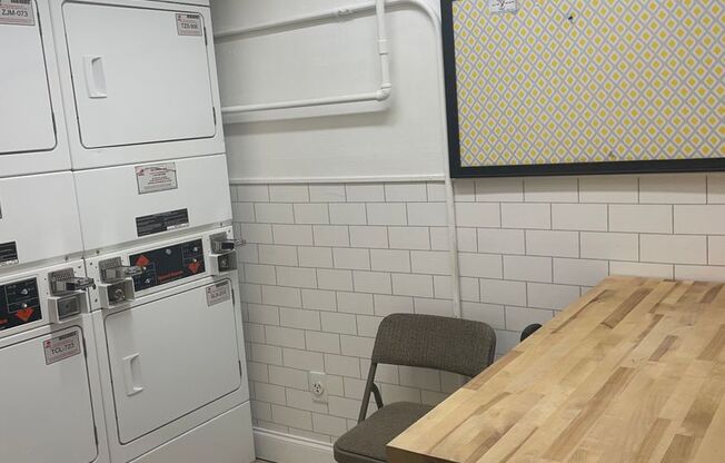 1 bed, 1 bath, $680, Unit 317