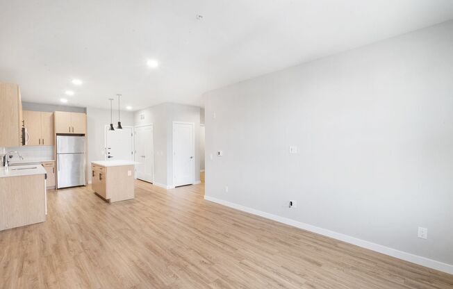 1 bed, 1 bath, 822 sqft, $2,040, Unit 4403