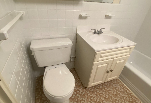 1 bed, 1 bath, $1,450, Unit 00 - B-27