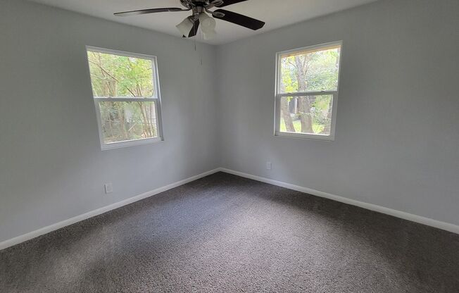 2 beds, 1 bath, $1,125