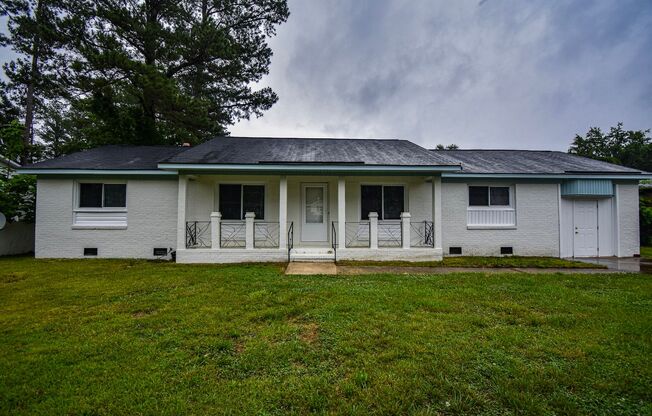 3 Bedroom 2 Bathroom- No Pets