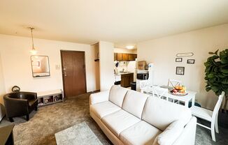2601 University Avenue