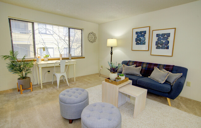 1 bed, 1 bath, 730 sqft, $1,550, Unit C-074