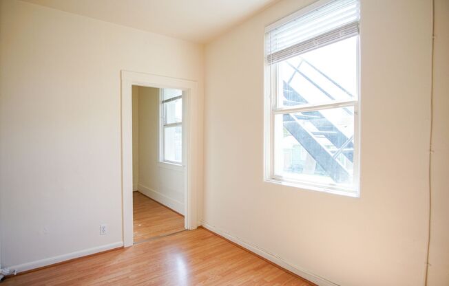 Studio, 1 bath, $1,025, Unit 211