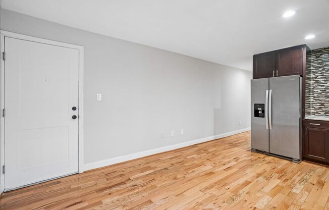 1 and 3 bedroom apartments with utilities