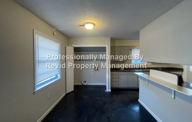 3 beds, 2 baths, $1,495