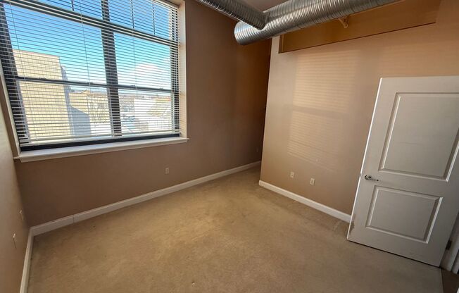 1 bed, 1 bath, 588 sqft, $1,095, Unit Apt 302