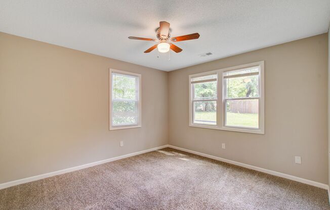 Beautiful 3BR/2BA Home Close to Everything Columbia Has to Offer - Available for Pre-Leasing
