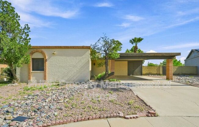 2604 W ELLIS DR