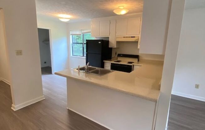 2 beds, 2 baths, 1,172 sqft, $1,425, Unit WD1070