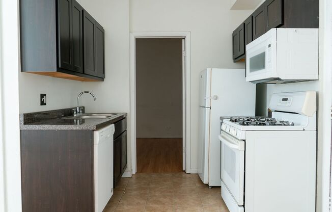 1 bed, 1 bath, 375 sqft, $1,425, Unit 4615-GB