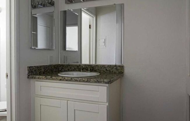 1 bed, 1 bath, 650 sqft, $1,325, Unit 08