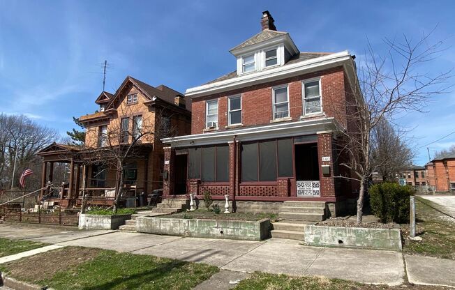 138 E Lincoln St