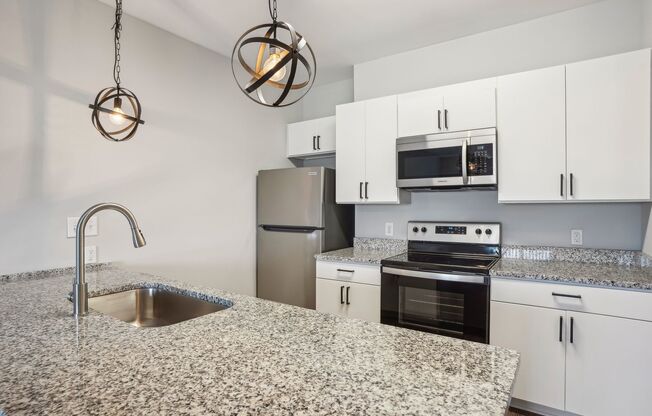 1 bed, 1 bath, 740 sqft, $1,599, Unit 600 - 3G