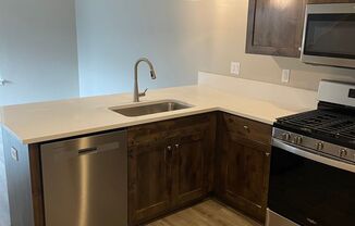 2 beds, 2.5 baths, 1,011 sqft, $1,995, Unit Unit 1