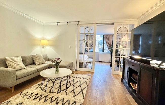 1 bed, 1 bath, 595 sqft, $6,500, Unit 2H